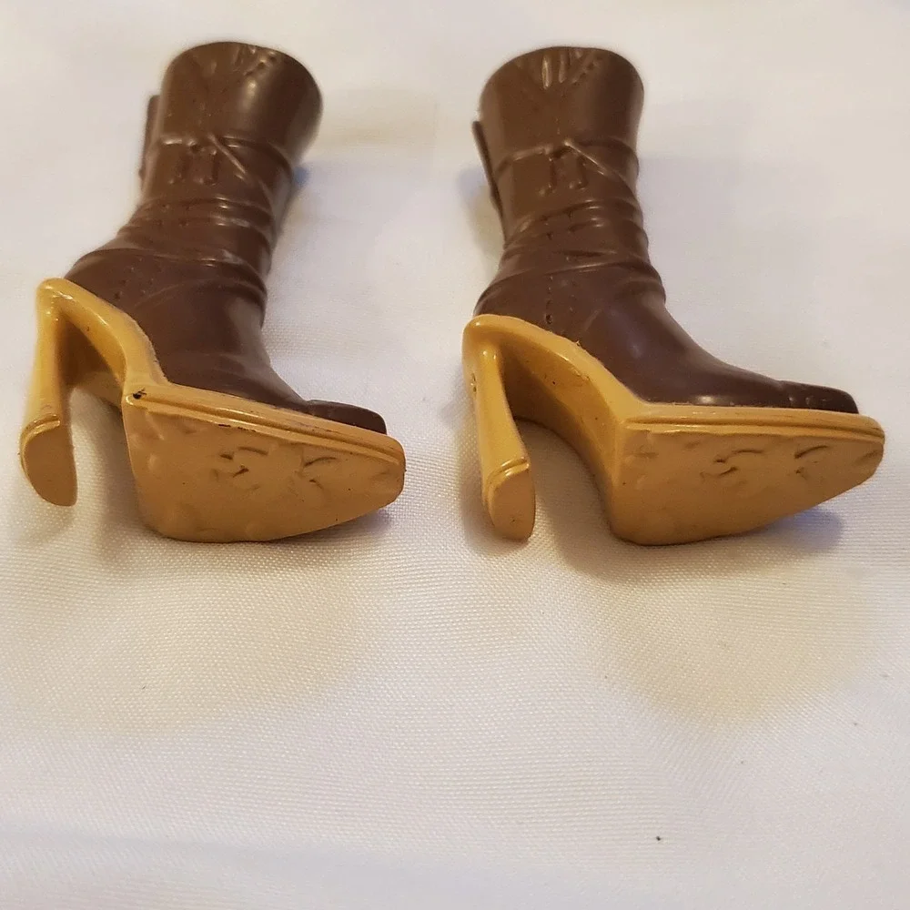 Barbie My Scene Doll Shoes Lace Up High Heel Winter Fashion‎ Boots - Brown